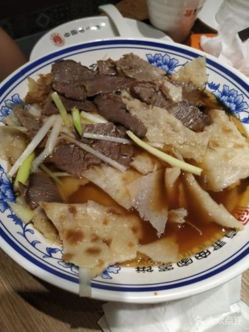 牛肉罩饼一罩三什么意思