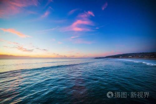 太平洋之间的灯光结局