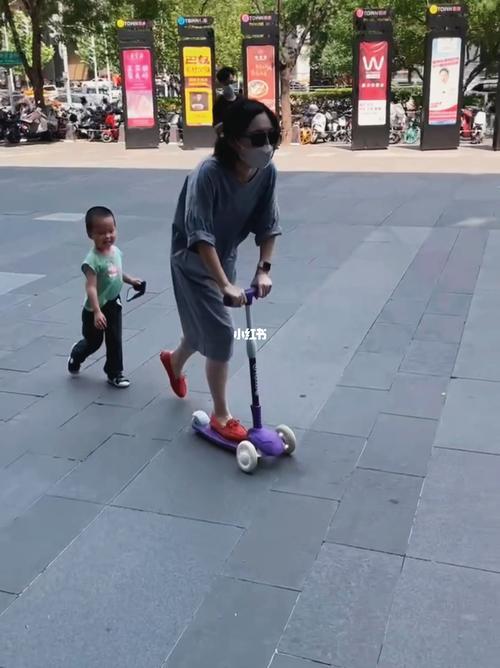 妈妈第一次坐我的车是什么感觉