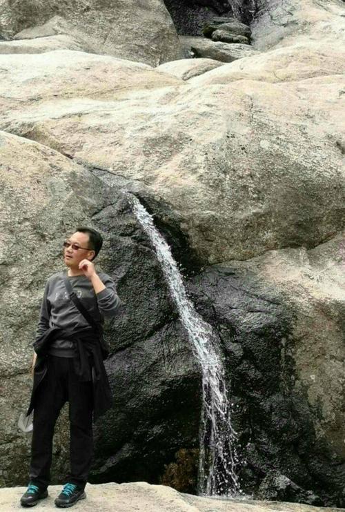 山穷水尽疑无路的出处