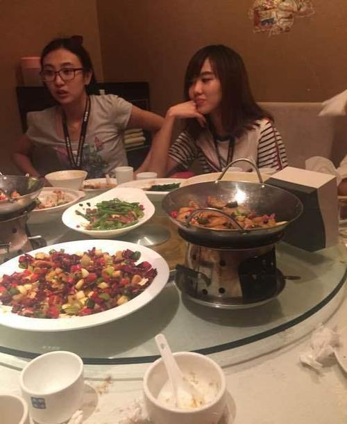 结完婚请同事吃饭怎么讲话