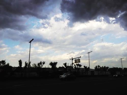 抛开乌云见晴天下一句