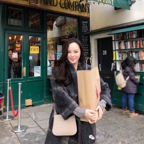 如何关注章小蕙的公众号
