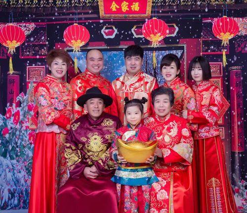 全家给别人拜年的词句