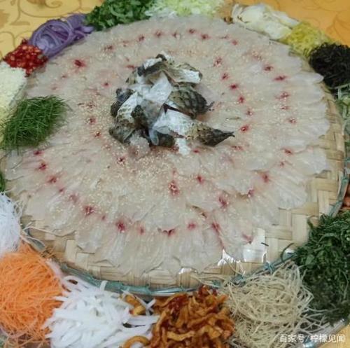 谁能把横县鱼生的配料说齐全