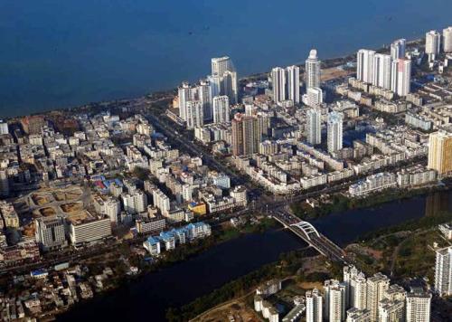 我国面积300平方公里以上的城市