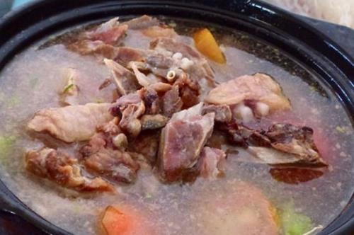 腊排骨汤最正宗的做法