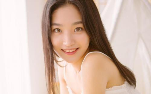 一个女人动心了想起前任还是哭