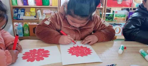 幼儿园剪窗花文案