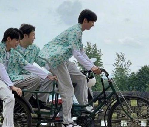 刘耀文玩蛋仔派对吗