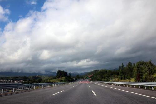 高速公路拍摄风景技巧