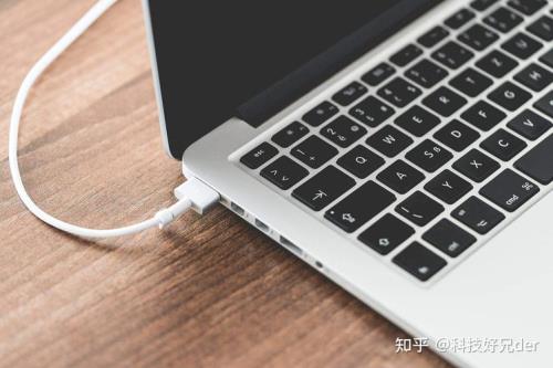 笔记本插着电源能过夜吗