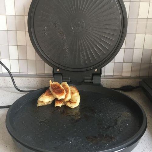 电饼铛粘锅怎样清洗