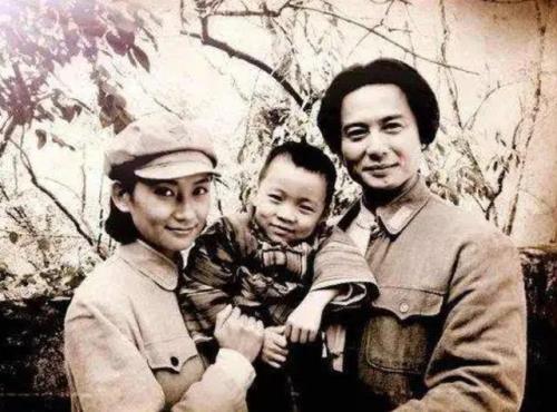 蔡畅的哥哥是谁