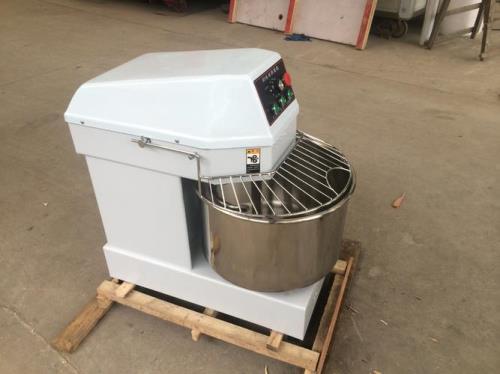 立式和面机皮带怎么紧