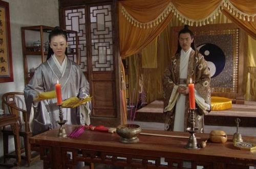 李时珍救孕妇什么电视剧