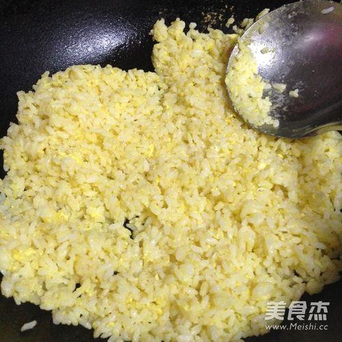 阿飞蛋炒饭家常做法