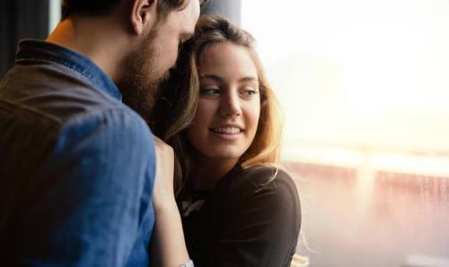 女人对男人说，想你，是为什么