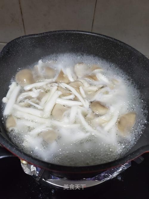 白玉菇需要焯水吗