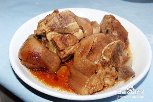 烧无骨肘子的家常做法
