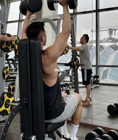 什么叫撸铁