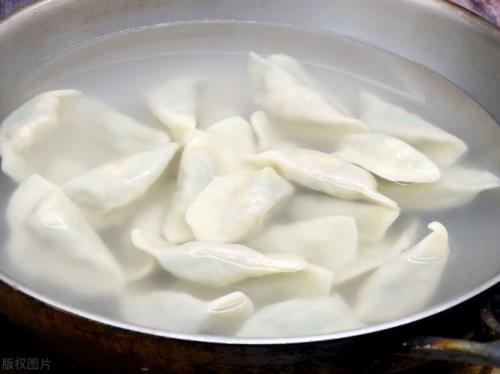 速冻饺子煮几分钟后可以吃