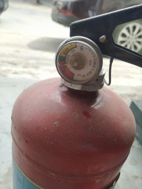 灭火器压力表看不清怎么处理