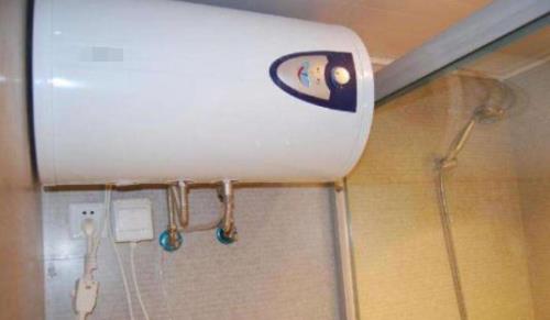 电热水器插头总跳闸怎么回事