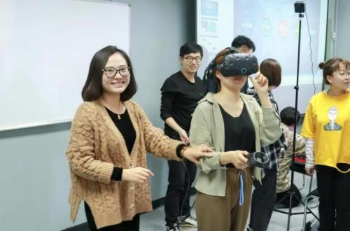 虚拟实践和现实实践的区别