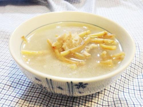 干鱼腥草炖肉的做法