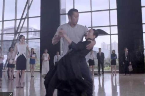 普罗米修斯肖博结局