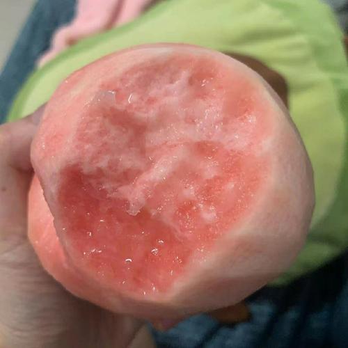 白桃红心是什么品种