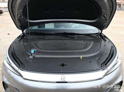 元plusev前边的元字怎么亮