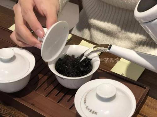 岩茶每一泡的味道都不一样