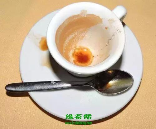 怎样去除杯子上的茶渍