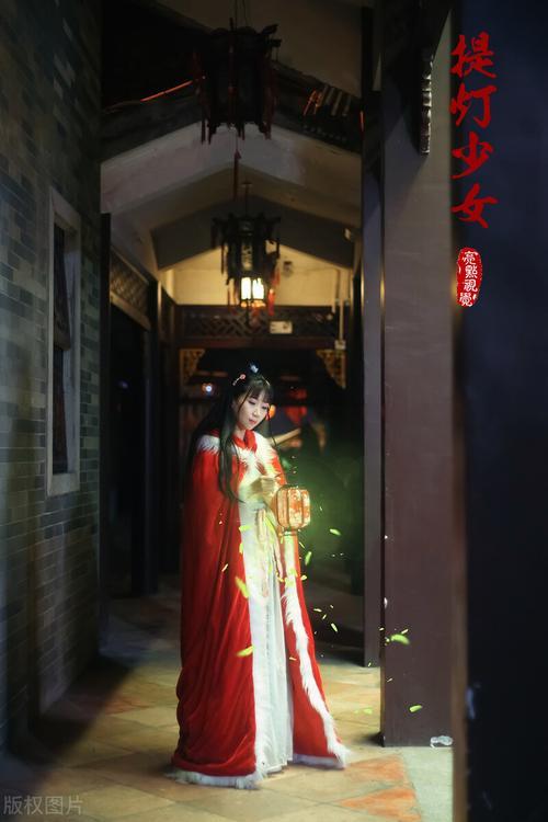 画楼西畔桂堂东是什么意思