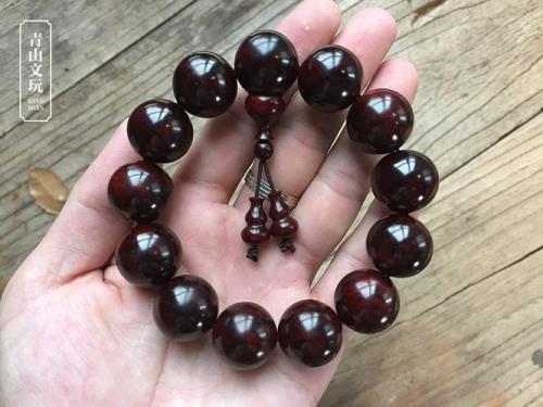 柘桑手串包浆后的效果