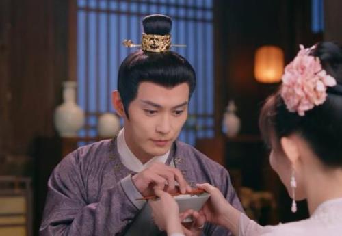 花琉璃男主叫什么