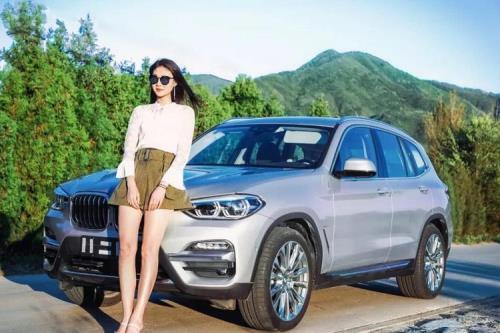 归路里面的路晨开的什么车