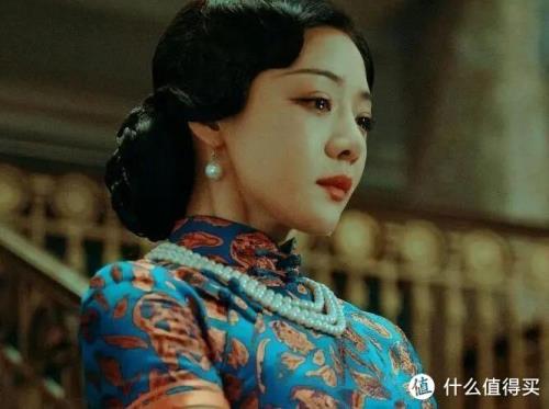 回廊亭女主扮演者是一个人吗