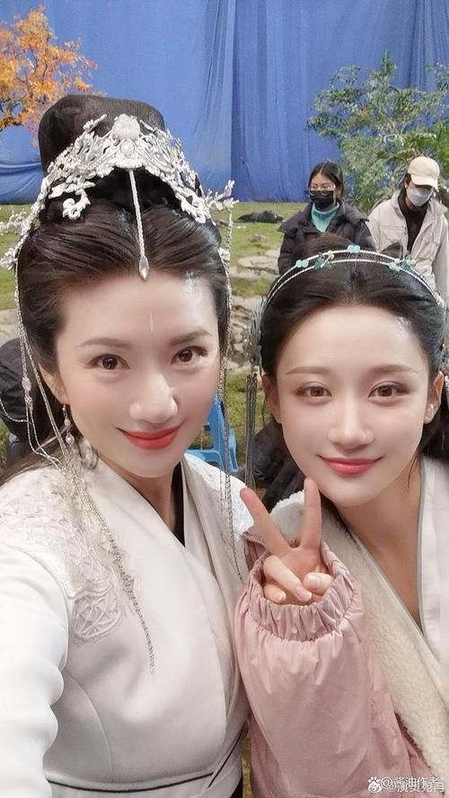 星落凝成糖雪妃是谁演的