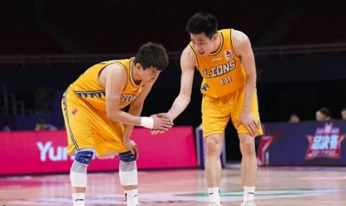 李春江和李梦是什么关系