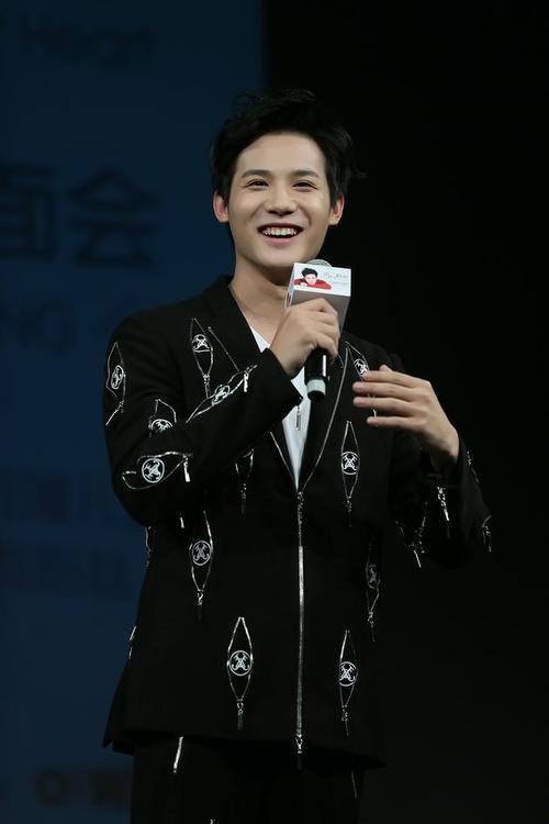 活色生香郑业成演的谁