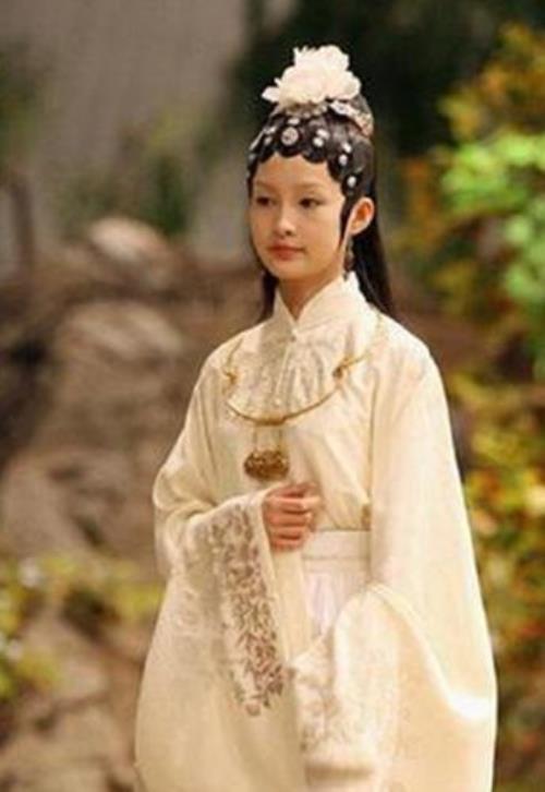 李沁在红楼梦中演谁