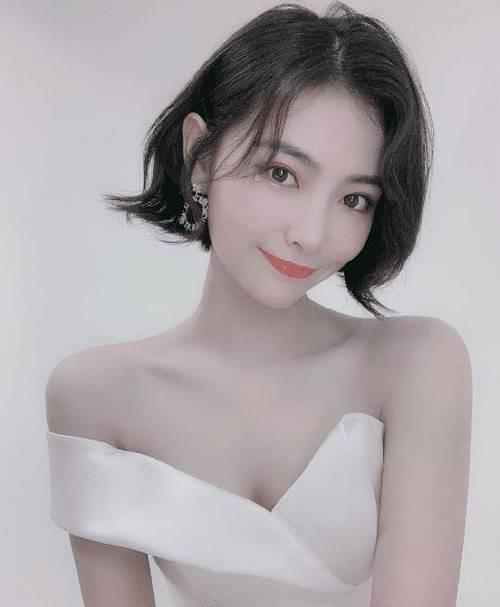 许佳琪为啥那么好看