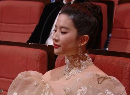 刘亦菲现在属于什么咖位