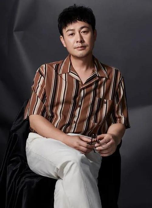 张颂文的散文有哪些