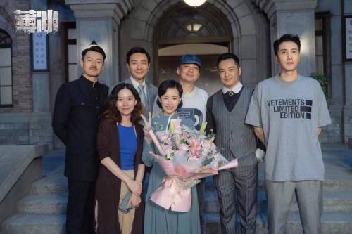 薄冰大通银行行长是那个演员