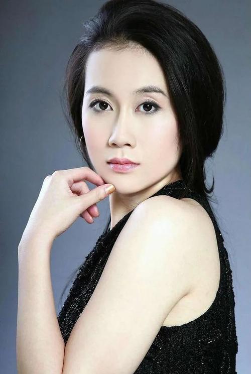 护卫者2豪哥的女人是谁演的