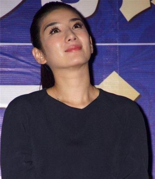 黄奕为什么容貌变化那么大